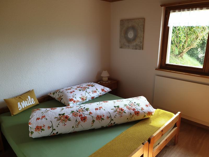 Schlafzimmer 1